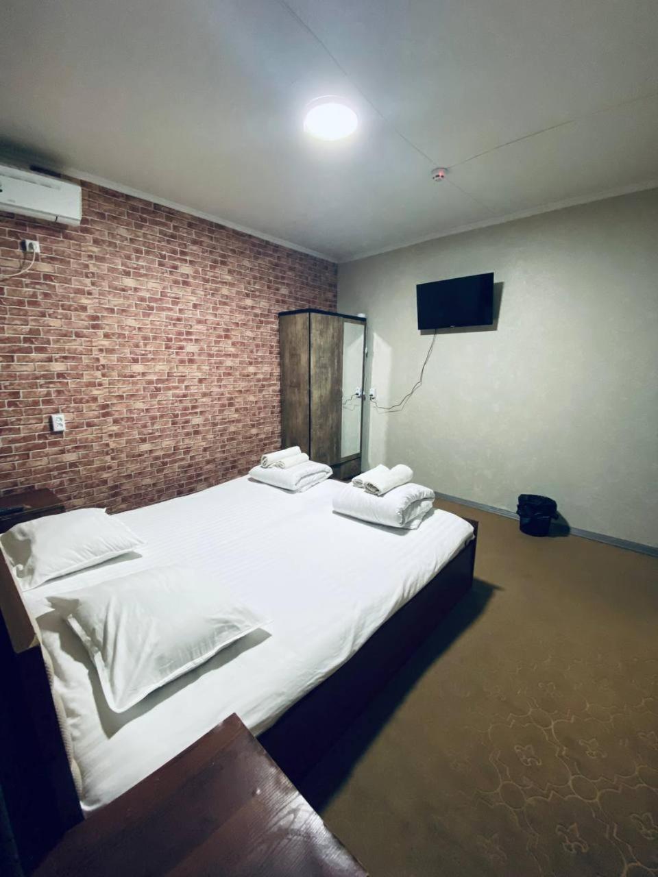 Old Inn Hostel Taszkent Zewnętrze zdjęcie